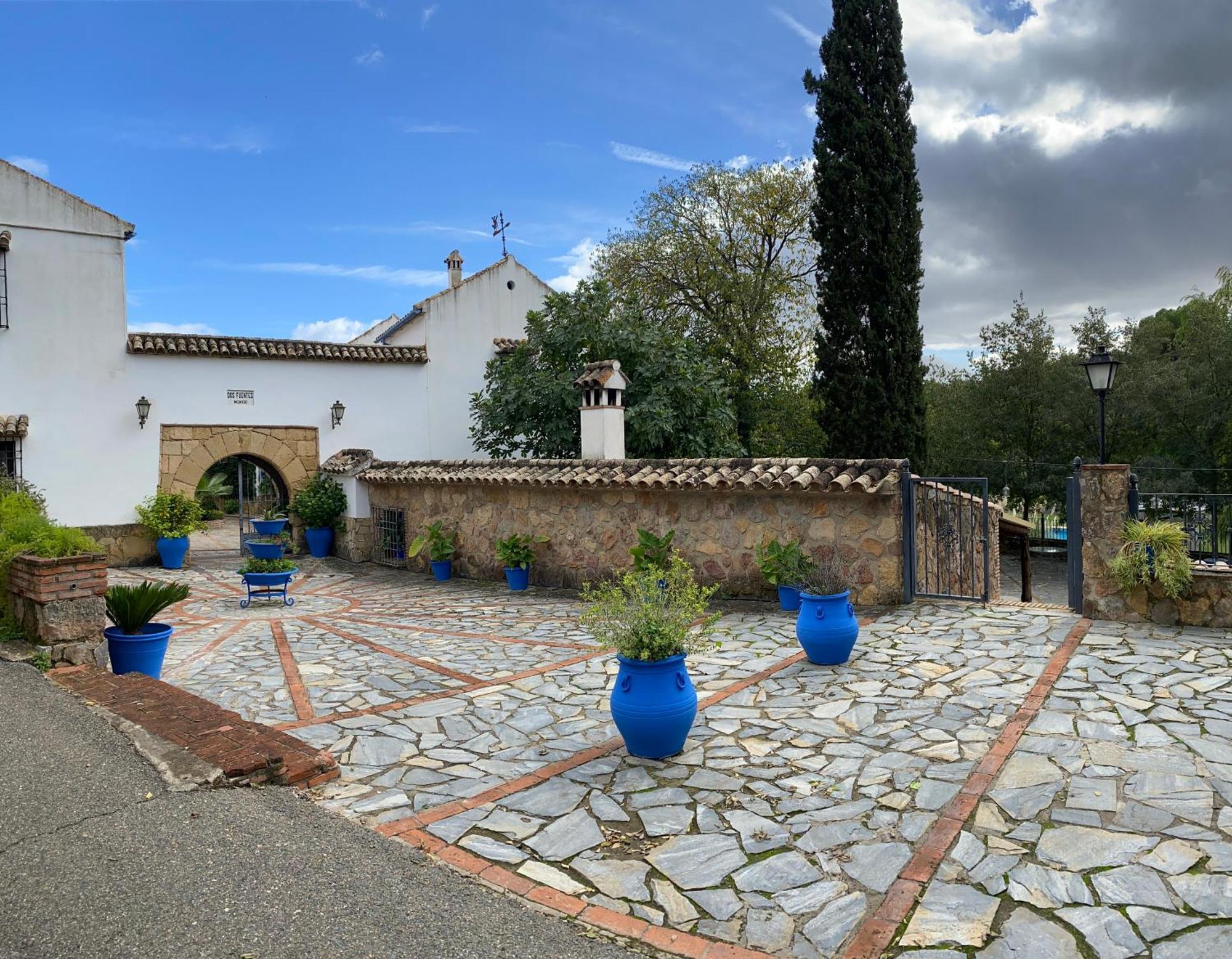 Apartamentos Turisticos Rurales Dos Fuentes Cordova Esterno foto